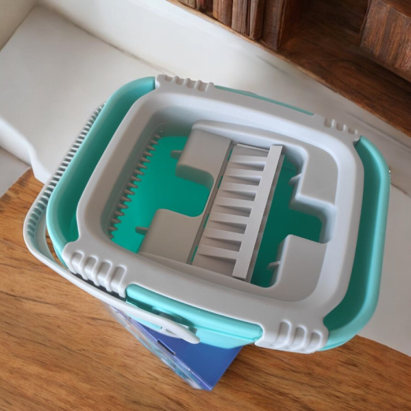 Швабра с ведром 10 л. и автоматическим отжимом - комплект для уборки "Чистые ручки" You'll love